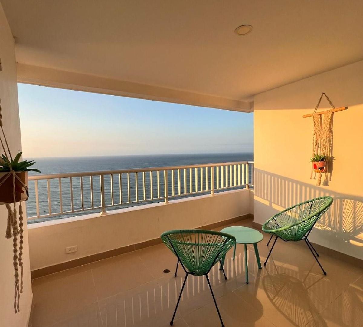 Apartamento Palmetto 2704- Hermosa Vista Al Mar- Cartagena,colombia *