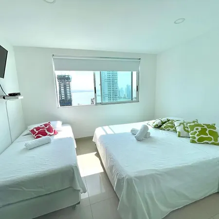 Apartamento Palmetto 2704- Hermosa Vista Al Mar- Cartagena,colombia
