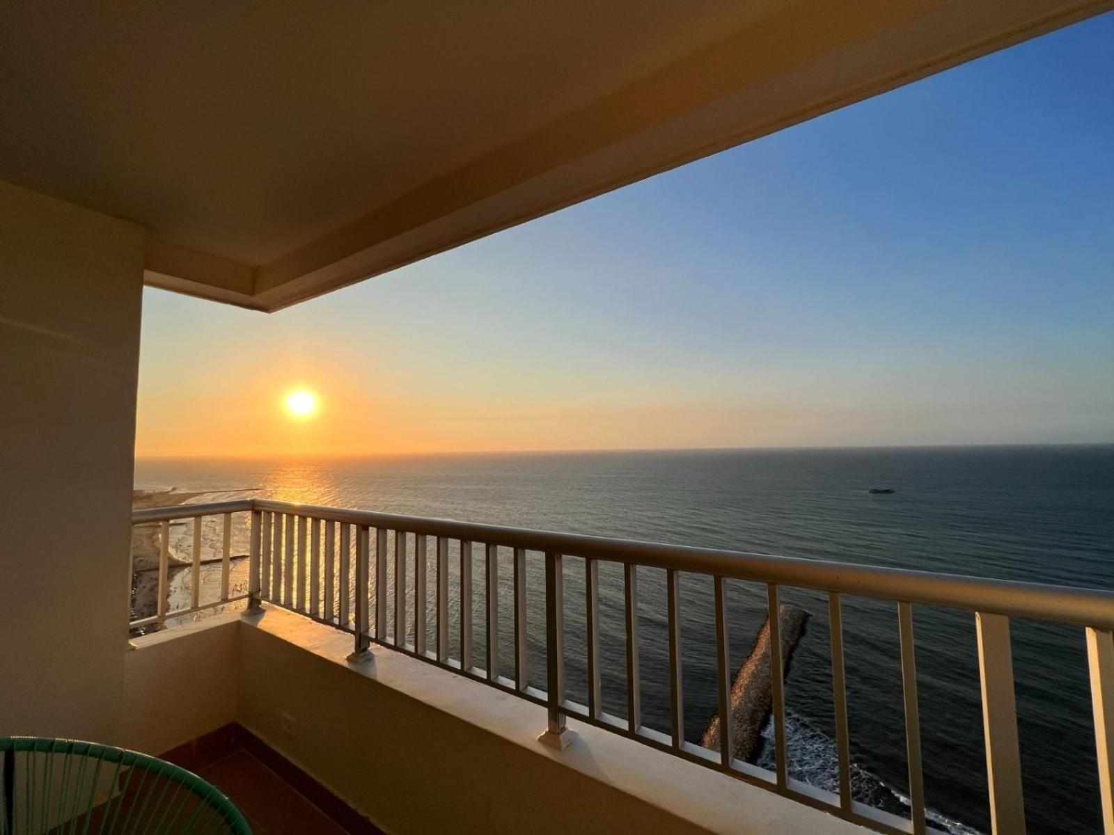 Apartamento Palmetto 2704- Hermosa Vista Al Mar- Cartagena,colombia